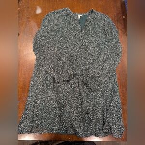 Elegant Green Patterned Dress